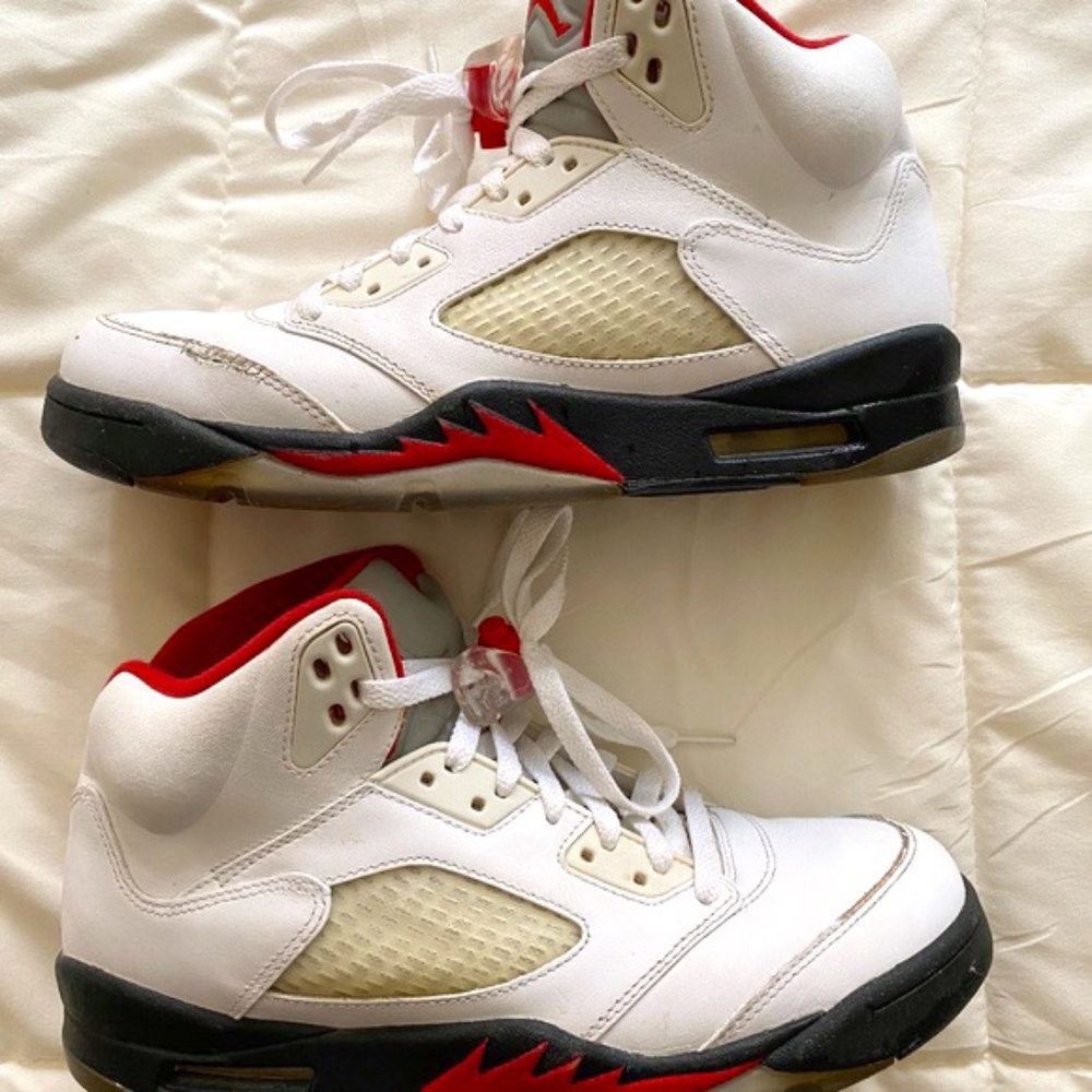 AIR JORDAN 5 'FIRE RED' 2013